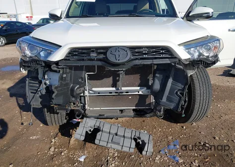 2018 Toyota 4Runner Limited z USA, uszkodzony, nr VIN JTEZU5JR8J5182469
